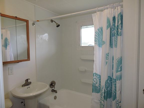 4th image of 3034 Wilder Dr