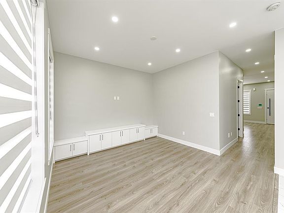 3rd image of 14711 62a Ave