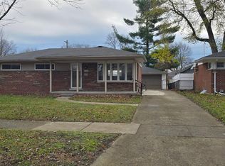 8806 Shannon Dr, Sterling Heights, MI