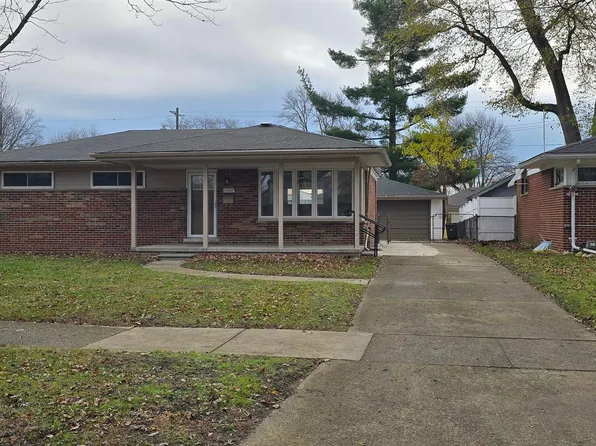 8806 Shannon Dr, Sterling Heights, MI 48314