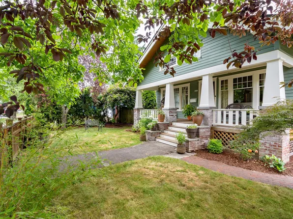 8637 SE Yamhill St, Portland, OR 97216