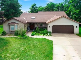 9500 Downers Grove Ct, Strongsville, OH 44136