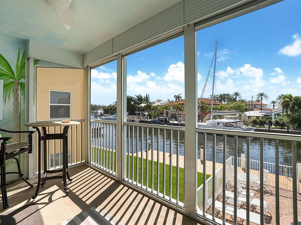 1st image of 1332 Bayview Drive #203