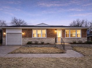 1295 Chambers Rd, Saint Louis, MO