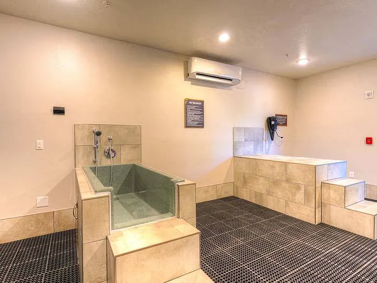 8283 Baymeadows Rd E — Photo 18