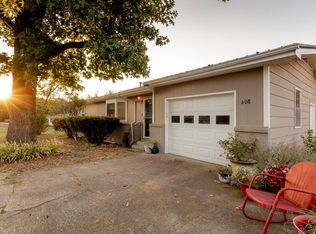 608 Oak St, Gassville, AR 72635