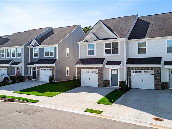 2nd image of 336 Lograto Ln