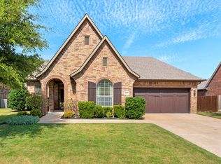 2707 Stonebriar Ct, Arlington, TX 76001