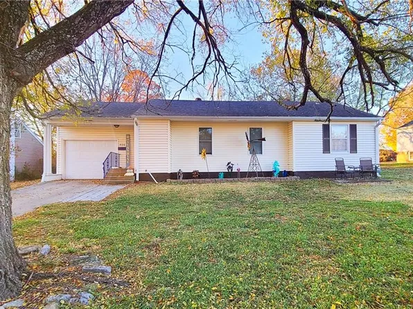 406 Circle Dr, Fort Scott, KS 66701