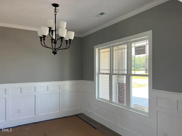 110 Bernie Dr, Selma, NC 27576