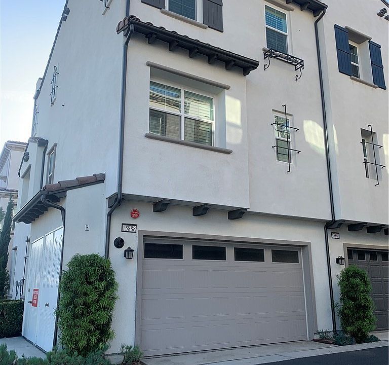 1st image of 15888 Ellington Way