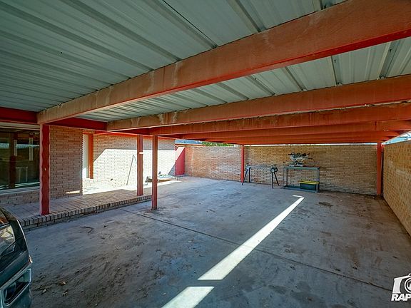 5th image of 1416 Golder Ave