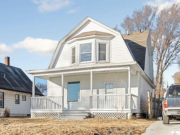 3rd image of 4614 N 31st Ave