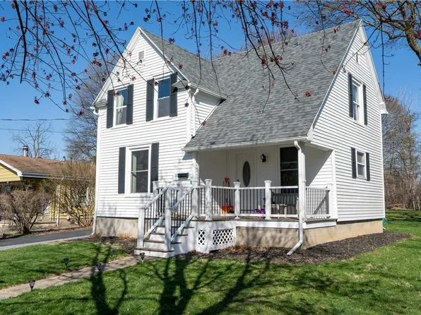 22 Livingston St, Geneseo, NY 14454