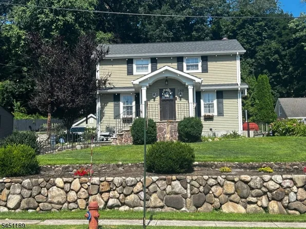 140 Watchung Dr, Hawthorne Boro, NJ 07506