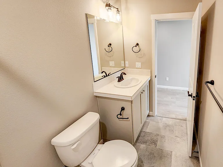 4245 SE Fortress Ln — Photo 11