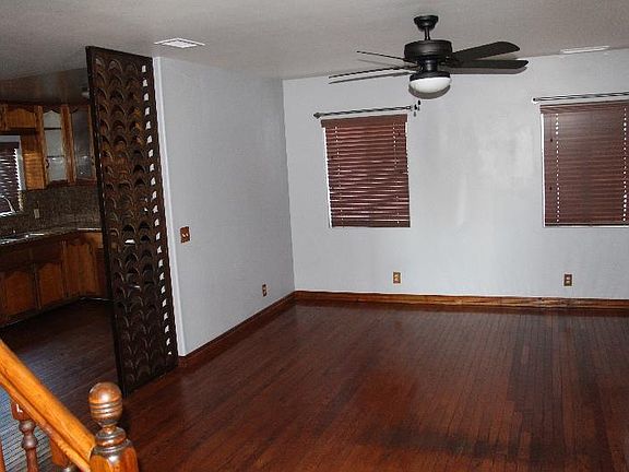 5th image of 6119 Greenwood Ave