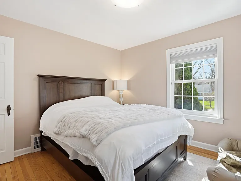 1102 Arborview Blvd — Photo 33