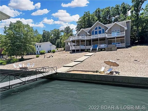 3rd image of 575 Graceland Point