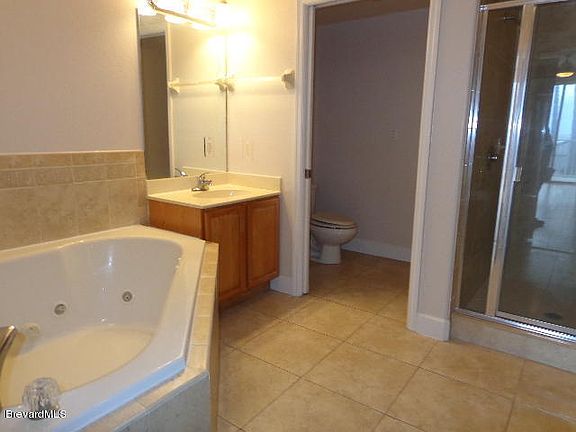3rd image of 817 Mystic Dr APT 205