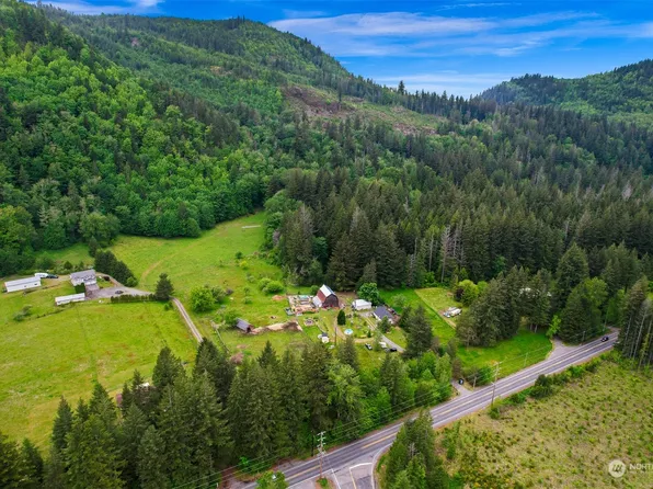 8729 Kendall Road, Maple Falls, WA 98266