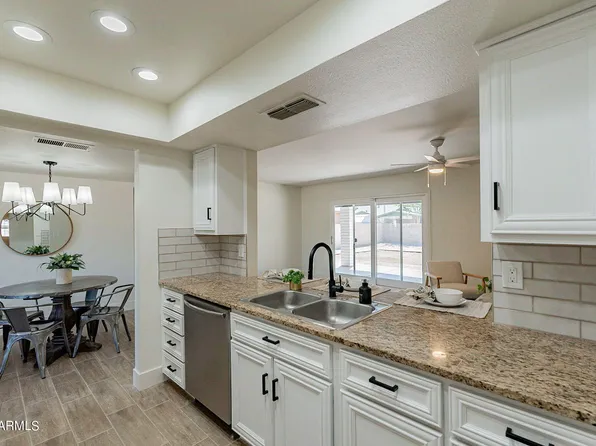 3815 W PHELPS Road, Phoenix, AZ 85053