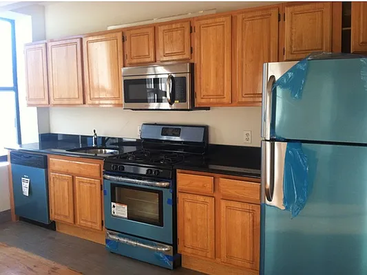 Rented by DSA Realty | media 5