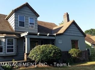 3980 SE Francis St APT B, Portland, OR 97202