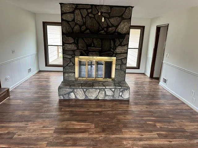 2627 Twin Oaks Dr SW — Photo 9