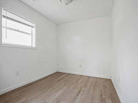 5th image of 1830 E Monroe Terrace