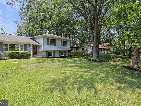 4th image of 7724 Warbler Ln