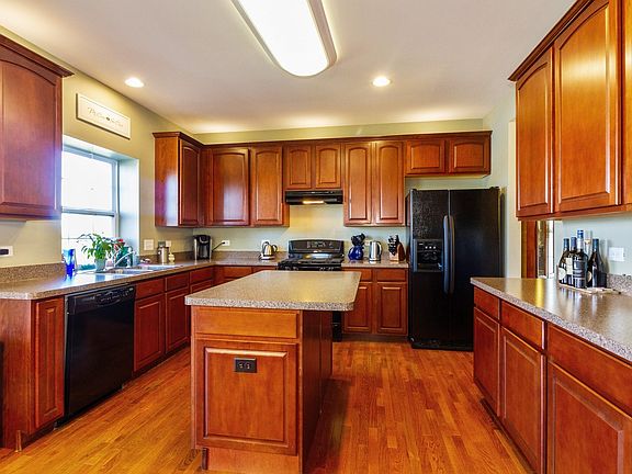 4th image of 2971 Braeburn Way