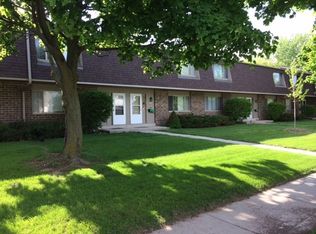1813 1st Ave, Grafton, WI 53024