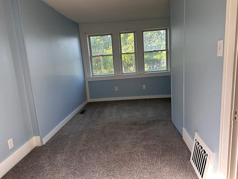 345 Vistula Ave — Photo 12