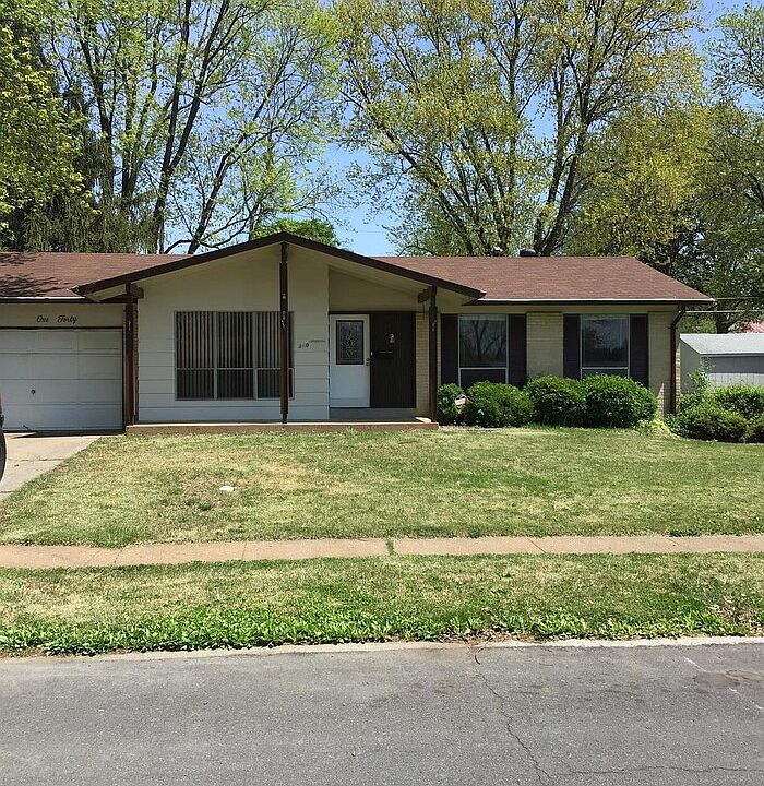 1st image of 140 Brightmoor Dr