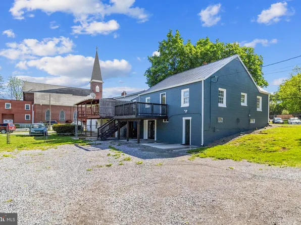 2635 Williamsport Pike, Martinsburg, WV 25404