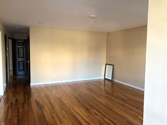 2nd image of 18 Lincoln Ct