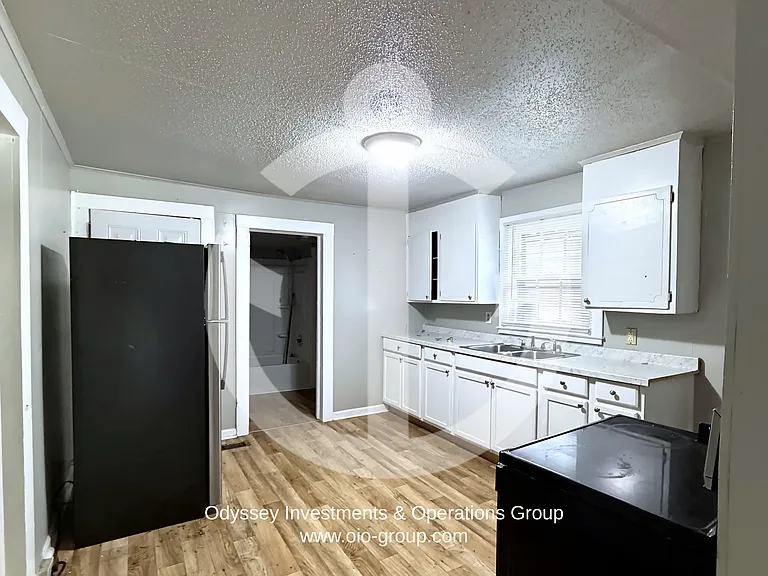 501 W Harrison Ave — Photo 9