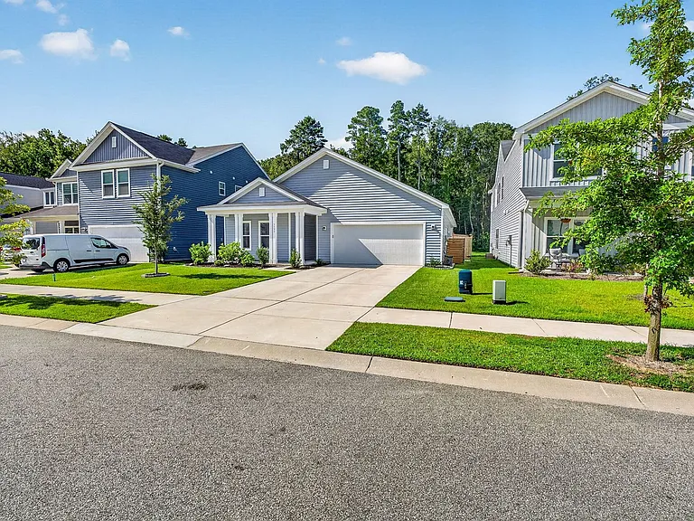 3177 Safe Harbor Way — Photo 2