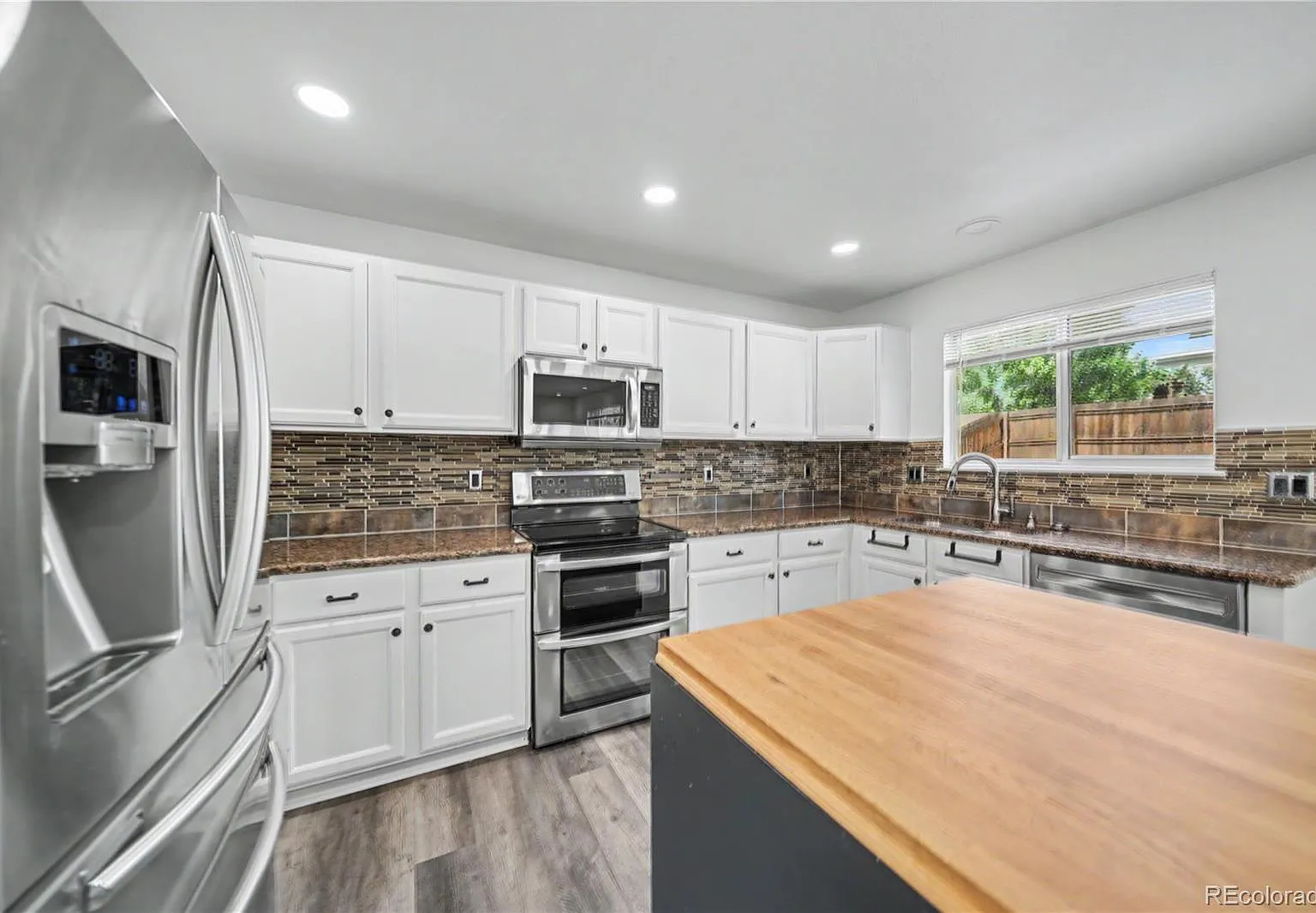 4 bed, 2.5 bath, 2145 sqft, $3,095 — Photo 2