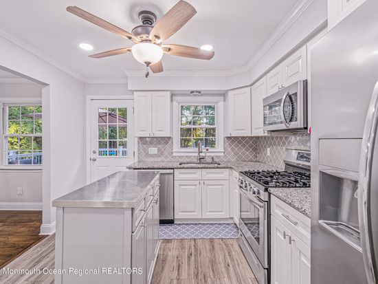 27 Birmingham Drive, Manalapan, NJ 07726