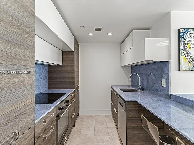 1000 West Ave #1518 — Photo 16