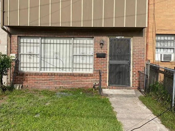7141 Ken Knight Dr E, Jacksonville, FL 32209