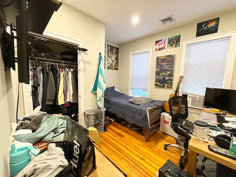 148 Hillside St #3F — Photo 9