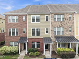 314 Dove Cottage Ln, Cary, NC 27519