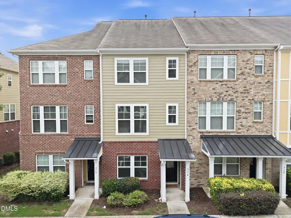 314 Dove Cottage Ln, Cary, NC 27519