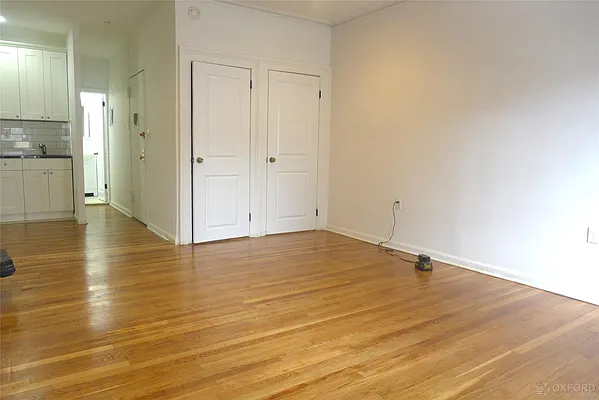 Rented by Oxford Property Group | media 28