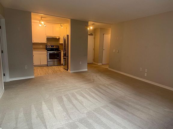2nd image of 1330 Stevenson St #306C