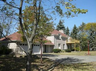 620 Whistler Dr, Rochester, PA 15074