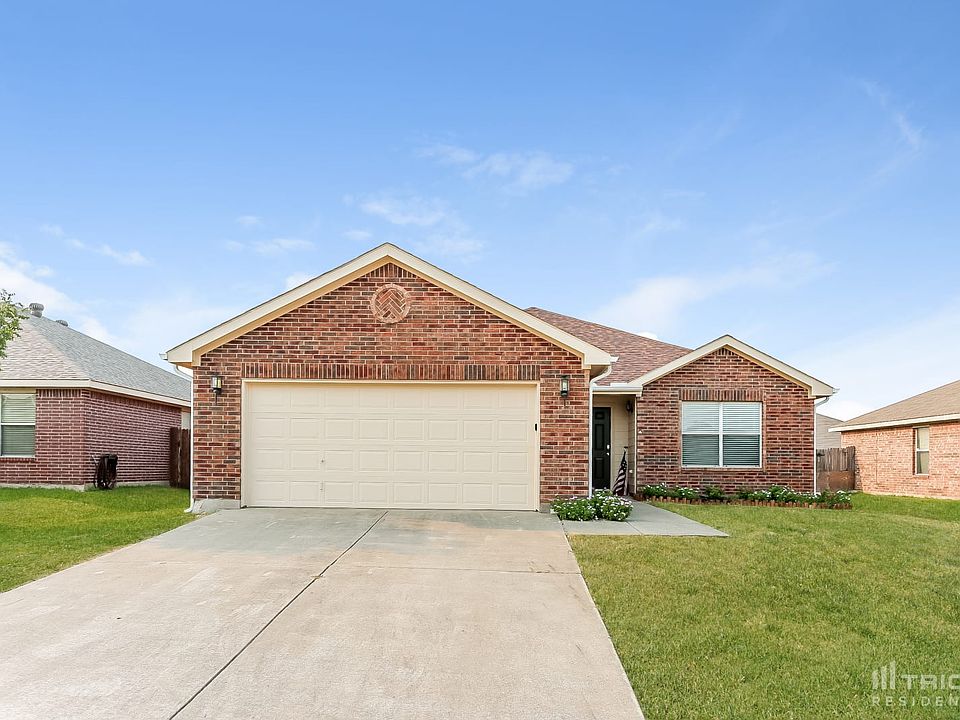 1st image of 539 Cantebury Park Ln